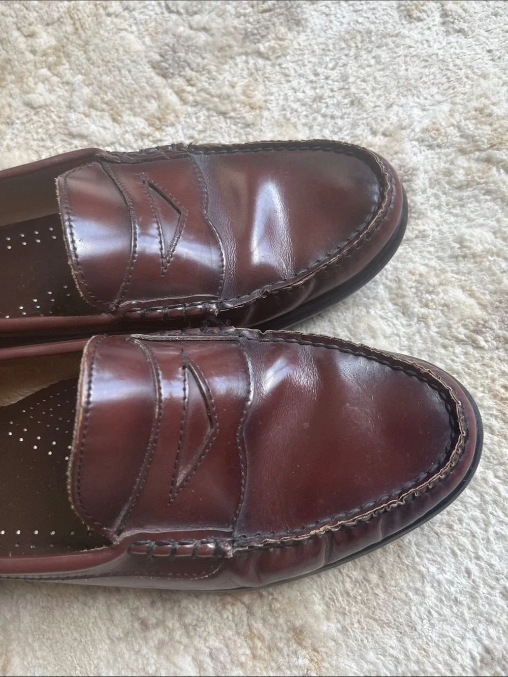 G. H. Bass Penny Loafers Oxblood Burgundy Leather Classics Size 8.5